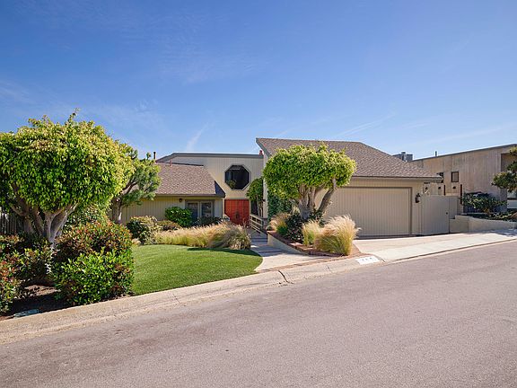 2nd image of 460 Mendoza Ter
