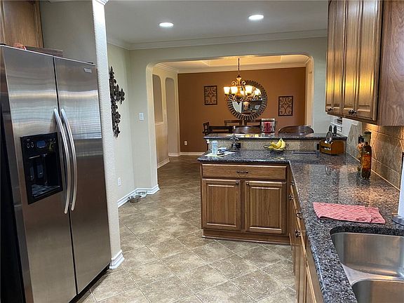 4th image of 3406 Shenandoah Dr
