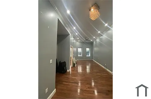 11123 Jamaica Ave Photo 1