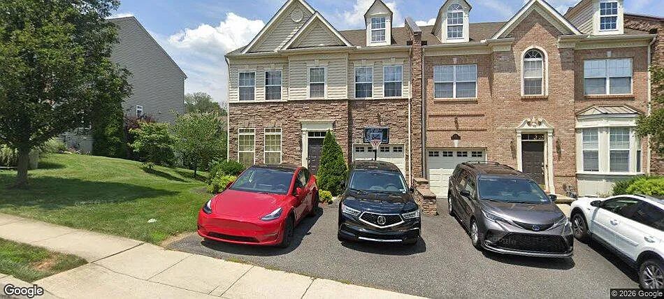 4 bed, 3.5 bath, 3300 sqft, $3,800 — Photo 1