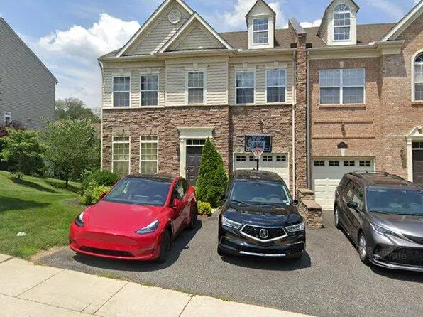 3125 McLaughlin Ct, Garnet Valley, PA 19060