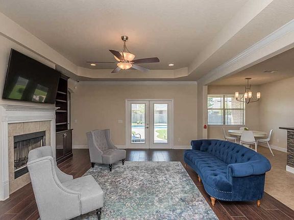 3rd image of 10007 Castleberry Blvd