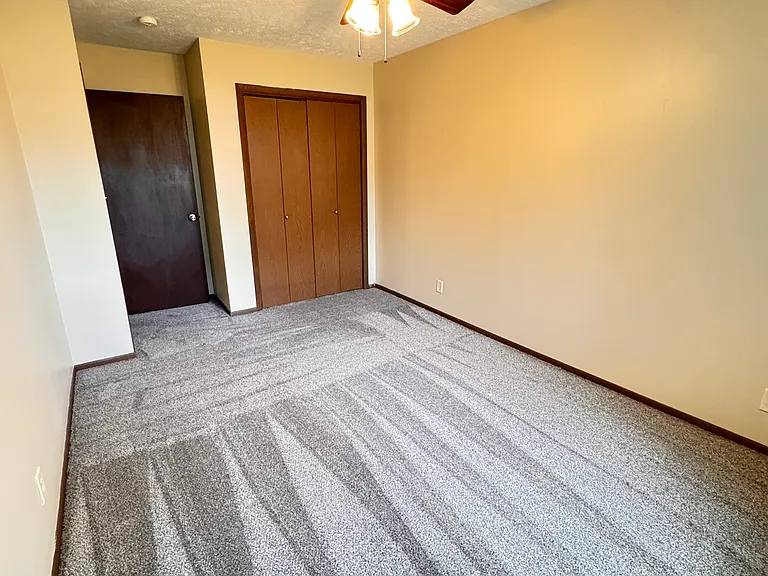 1847 Knox St #16 — Photo 10