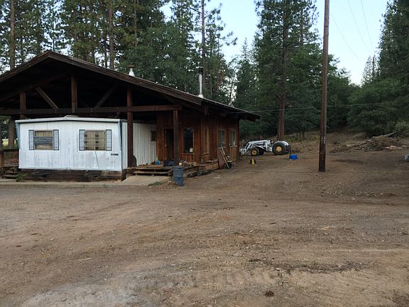 3rd image of 2675 N Valley Rd