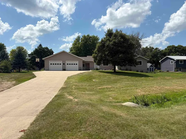 501 Joyce St, Sanborn, IA 51248