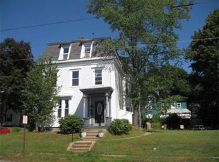 82 Chestnut St, Gardner, MA 01440