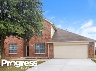 3204 Silver Point Ct, Mansfield, TX 76063