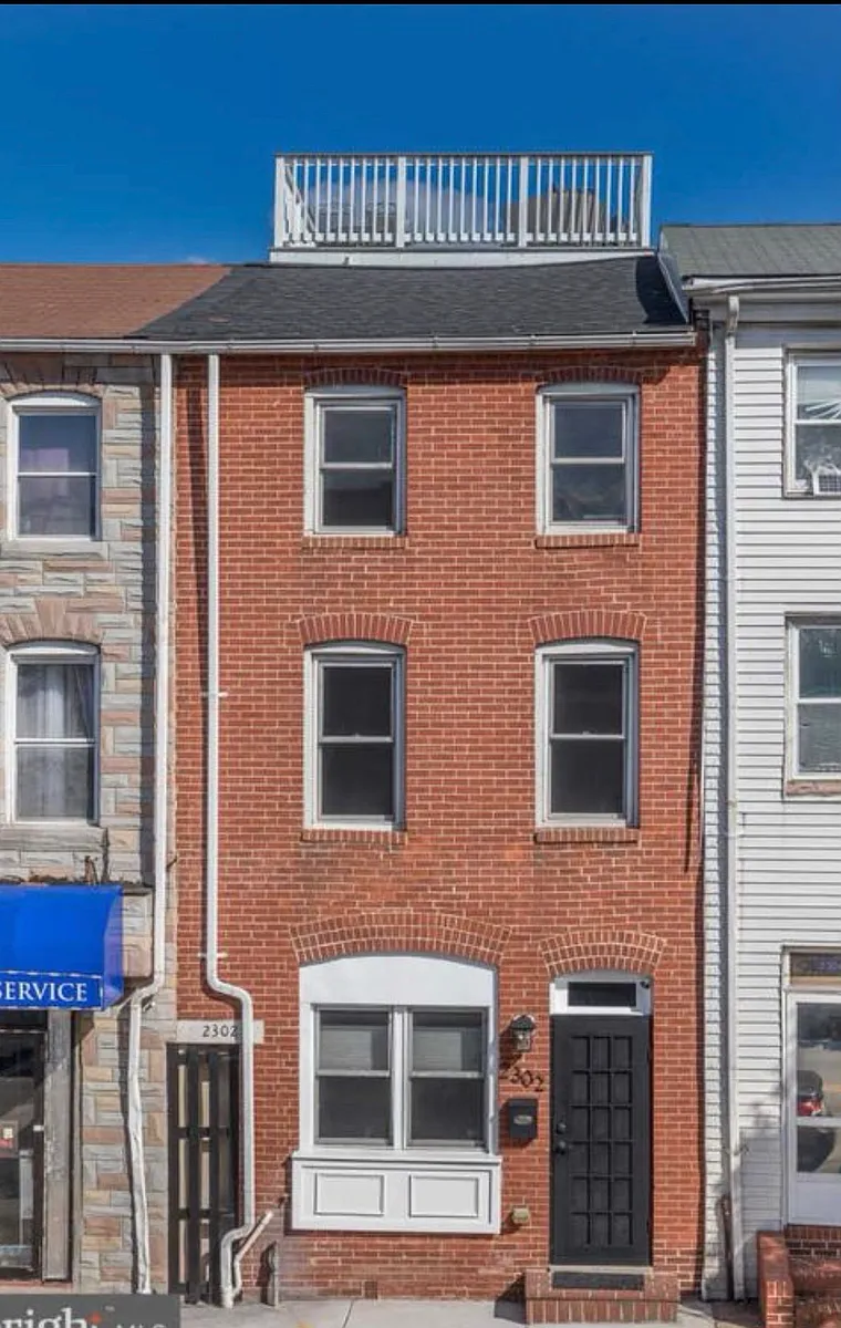 Building Photo - 2302 Fleet St