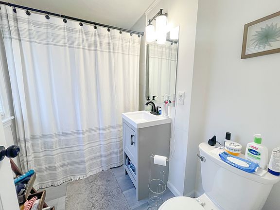 5th image of 64 Trafford St #3