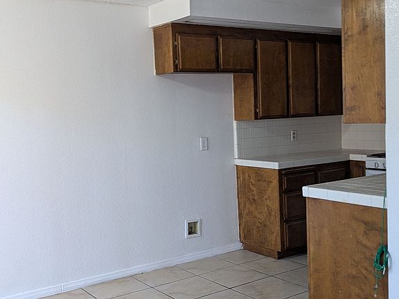 3rd image of 4427 W 135th St APT 2