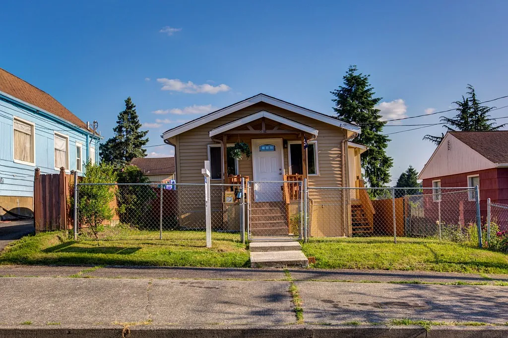 4315 S Morgan St photo 1