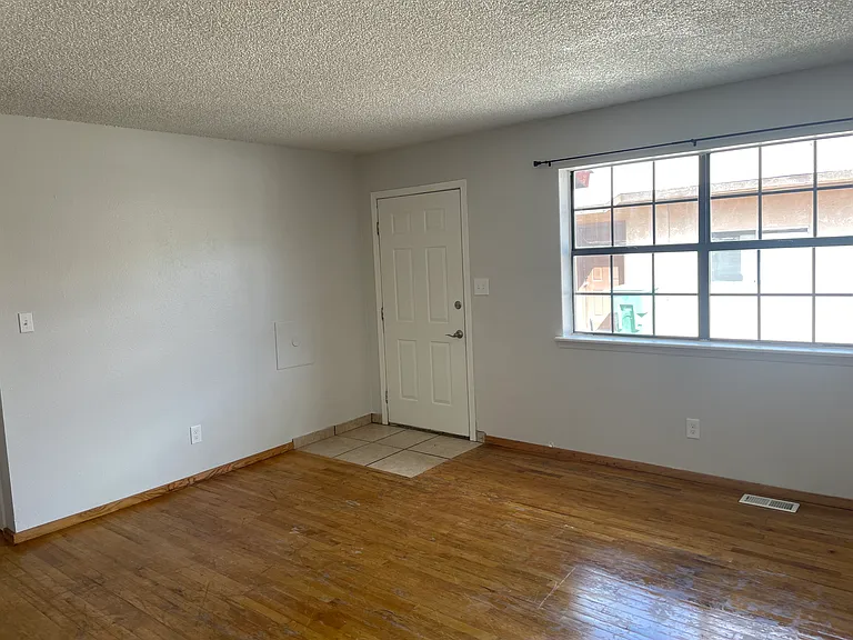 99 Parque De Oeste Dr #4 — Photo 4