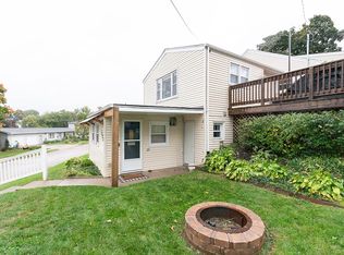 1640 Fairfax Ave, Dubuque, IA 52001