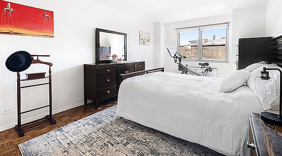4th image of 15 Charles St APT 6H