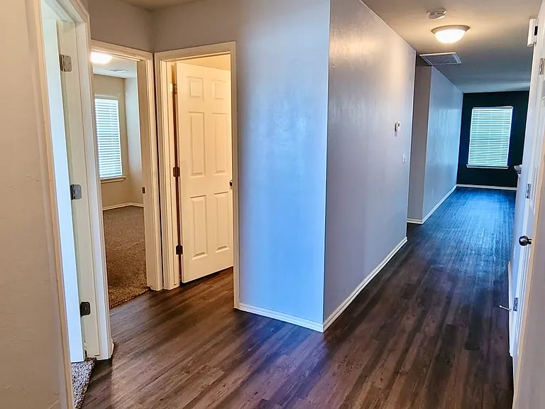 1101 Ironstone Dr — Photo 17