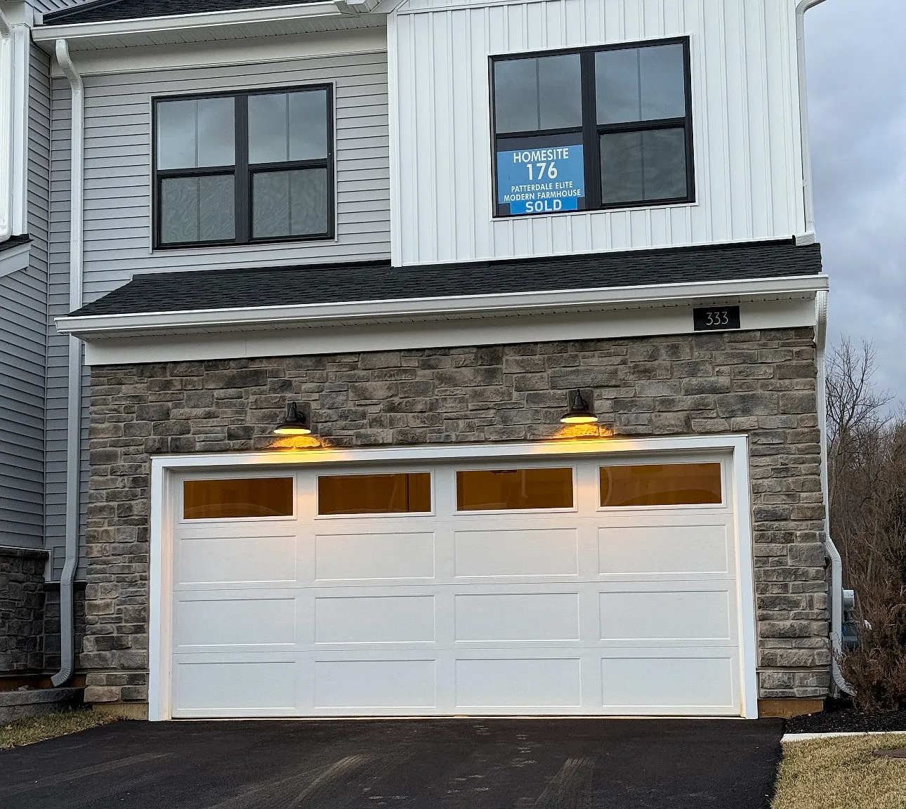 3 bed, 2.5 bath, 1850 sqft, $4,200 — Photo 1