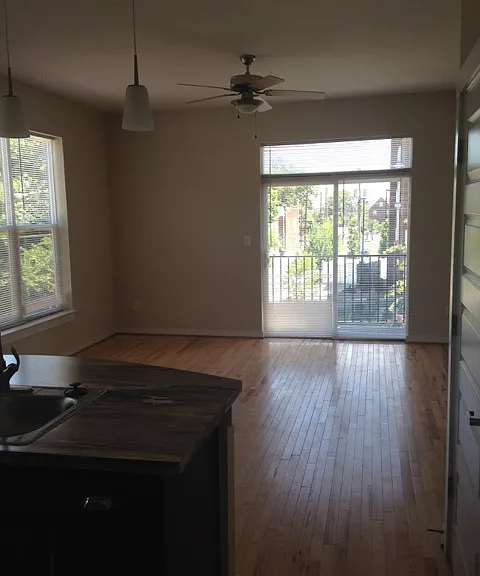 1001 Bainbridge St #7 — Photo 3