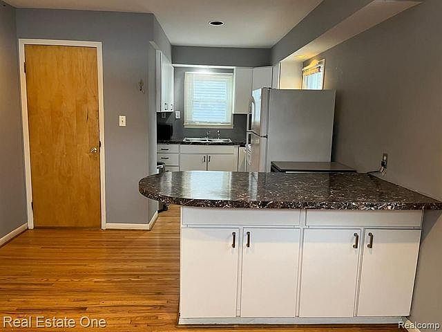 1591 Humphrey Ave SE, photo 11