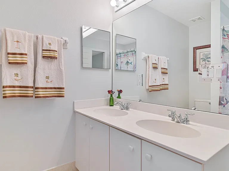 2600 Marshcreek Ln #201 — Photo 25