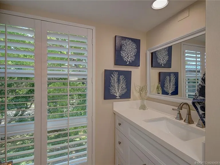 8302 Marina Villas Dr #8302 — Photo 38