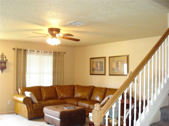 5th image of 112 N Pasture Ave