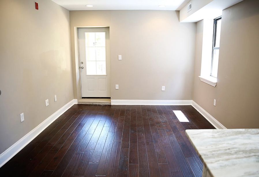 2nd image of 1305 N 6th St APT 2