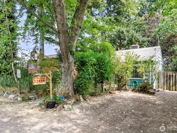 12428 12th Avenue S, Burien, WA 98168