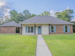 2025 Falconcrest Dr, Denham Springs, LA 70726