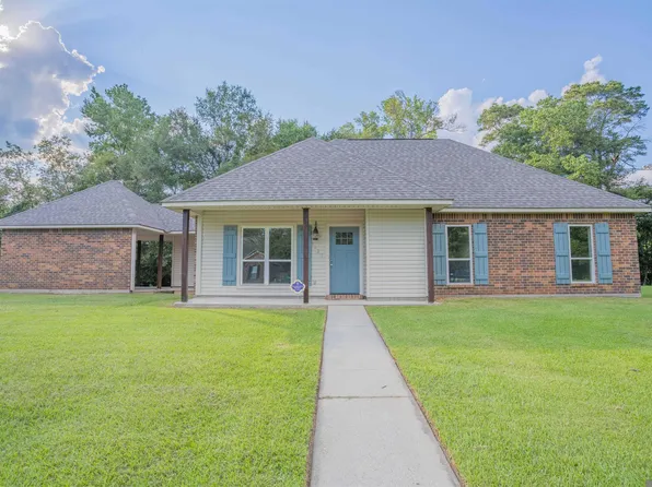 2025 Falconcrest Dr, Denham Springs, LA 70726