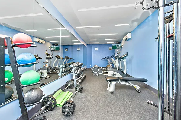 Rented by Keller Williams NYC | media 17