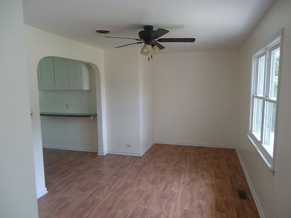 5th image of 412 W Winthrop St