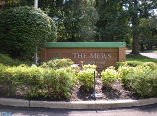 602B Cypress Point Cir, Mount Laurel, NJ 08054