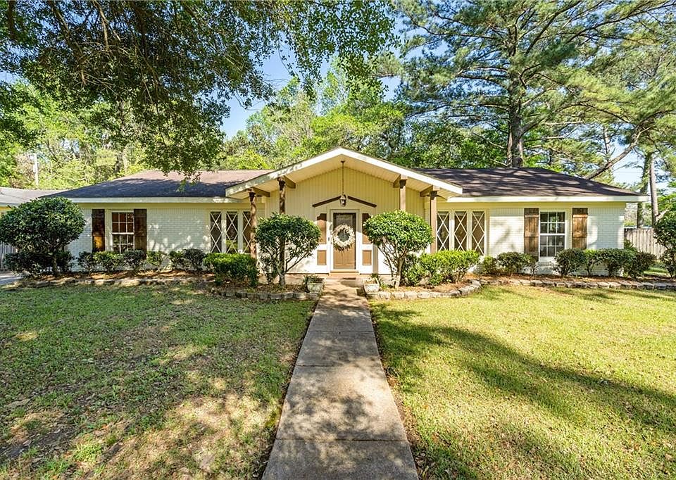 1st image of 609 E Richardson Dr