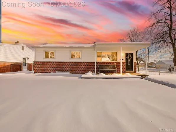 3877 Niagara St, Wayne, MI 48184