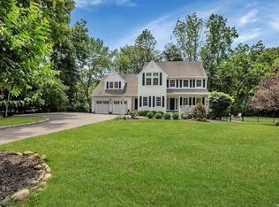 48 Southdown Rd, Huntington, NY 11743