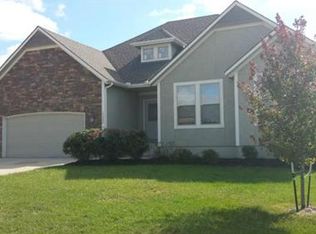 15263 Bradfort Ct, Basehor, KS 66007