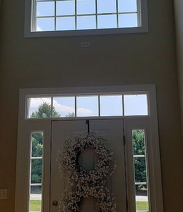 2nd image of 811 Lake Vista Dr