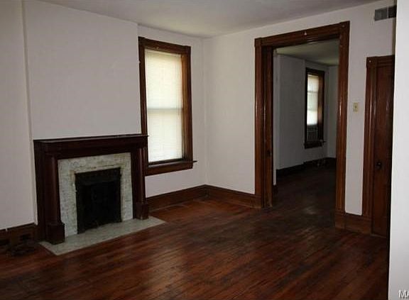 3rd image of 3826-3828 Nebraska Ave