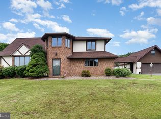 44 Hilltop Rd, Halifax, PA 17032