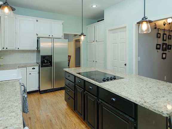 5th image of 8934 W Gull Lake Dr