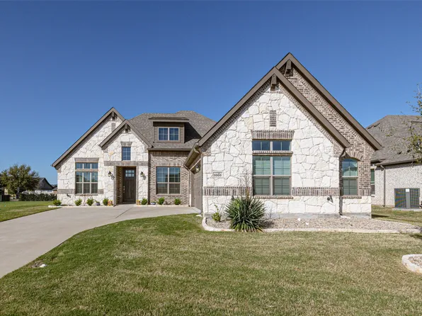 1005 Mickelson Dr, Granbury, TX 76048