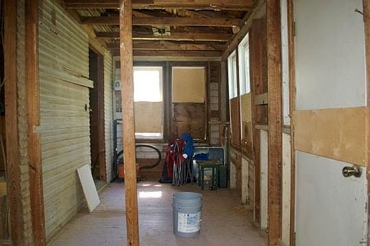 5th image of 722 N 6th Ave