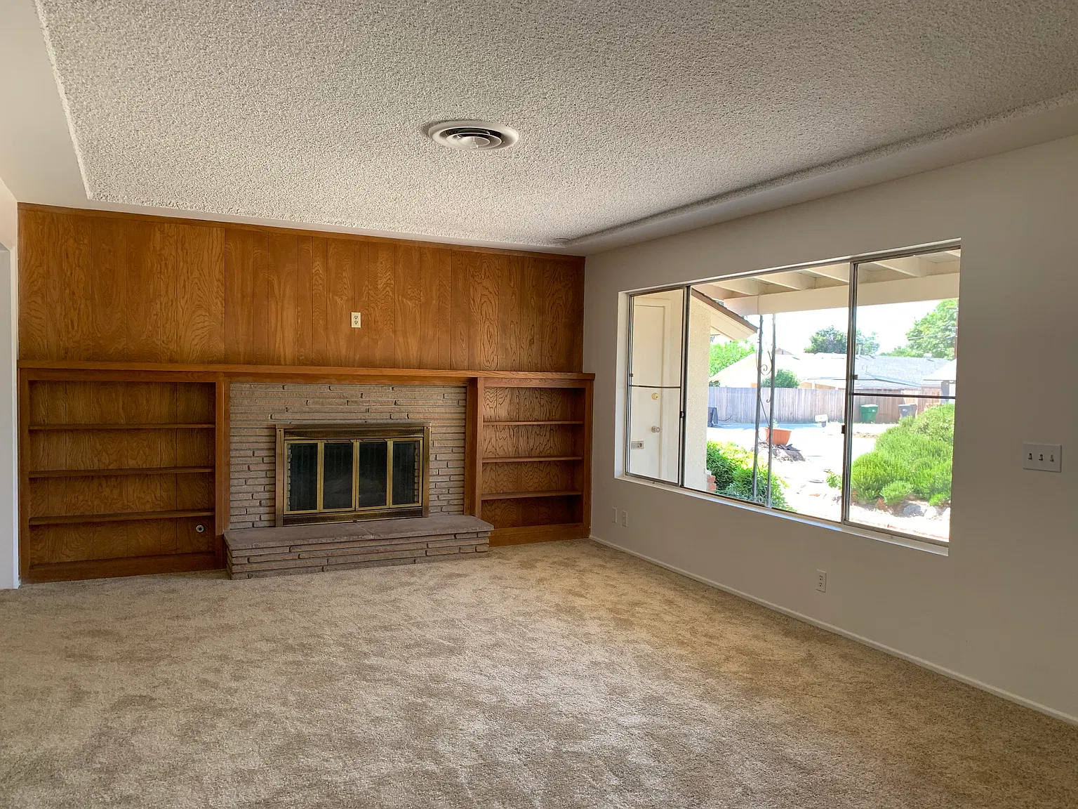 40775 Camellia Dr — Photo 4