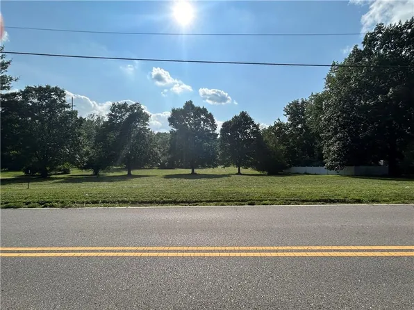 406 Dickinson Rd, Independence, MO 64050