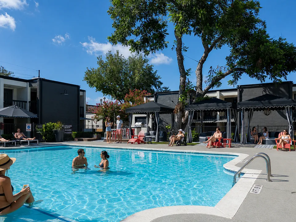 5106 N 1/2 Lamar Blvd #115