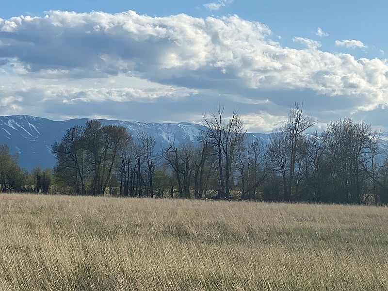1st image of 28 Big Sky Dr