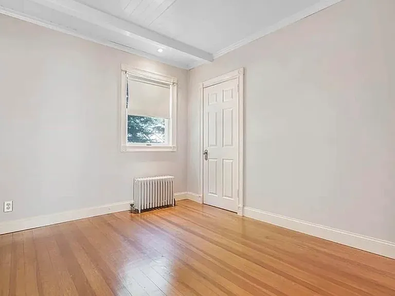 475 Tecumseh St #1B — Photo 4