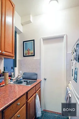 Rented by Bond New York | media 9