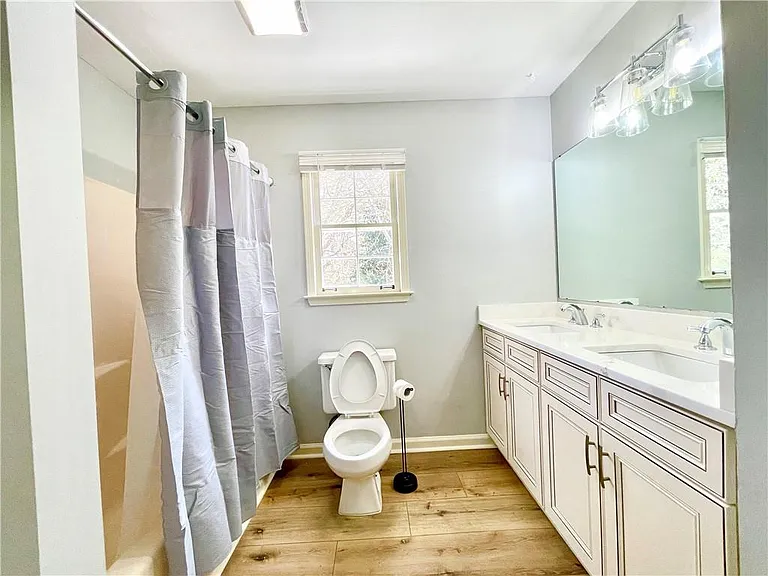 1721 Emerson Ct — Photo 26