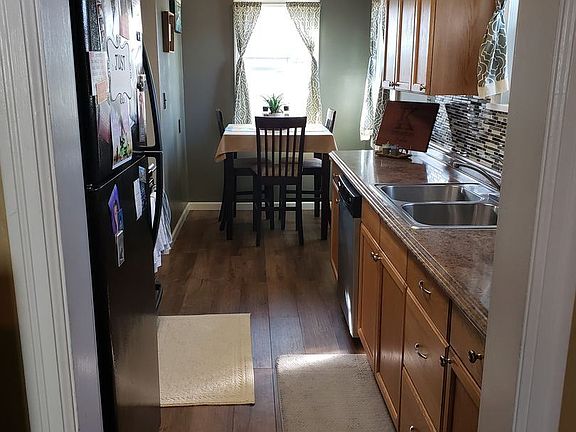 4th image of 2818 E Nora Ave